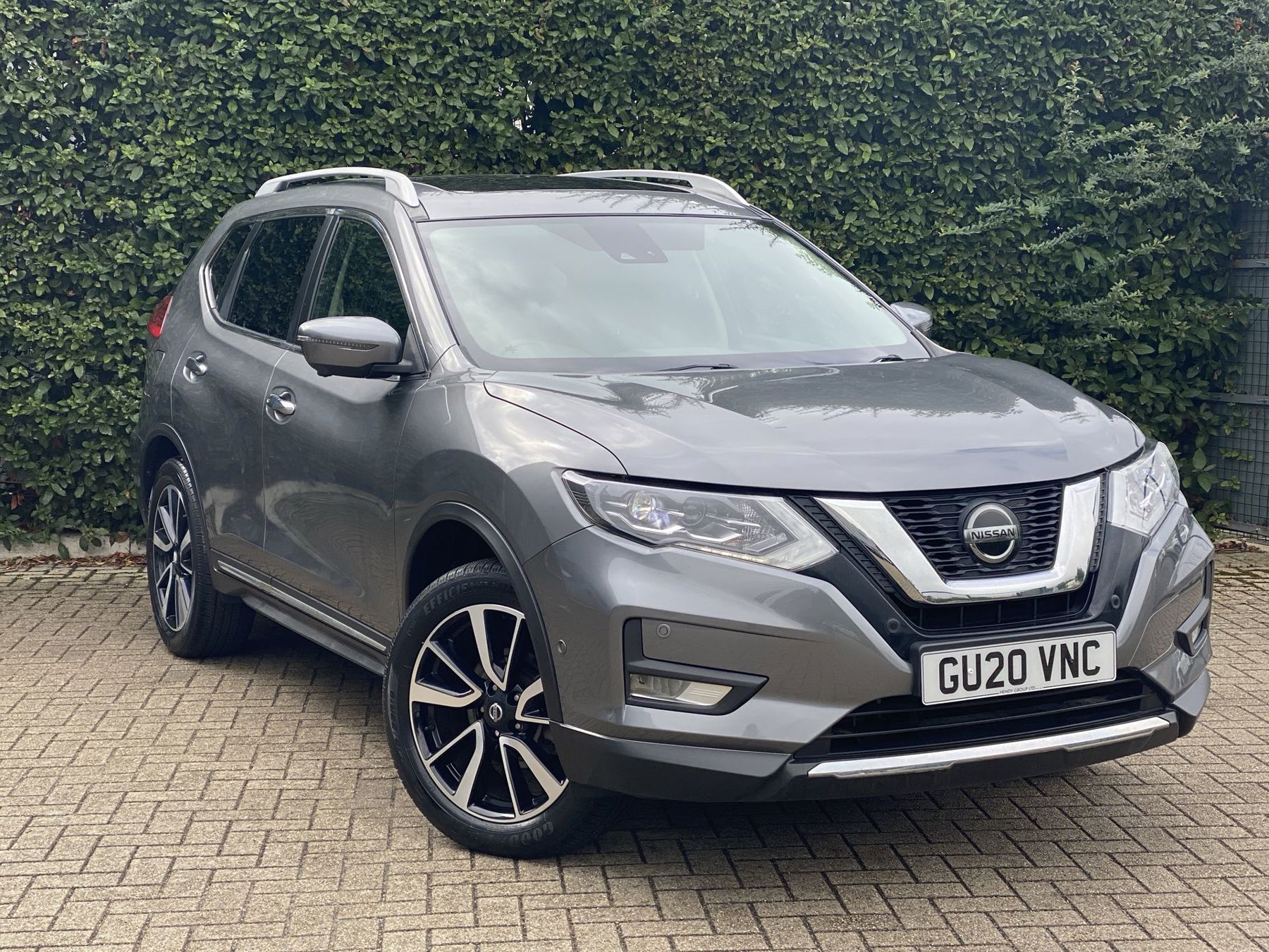Main listing image - Nissan X-Trail