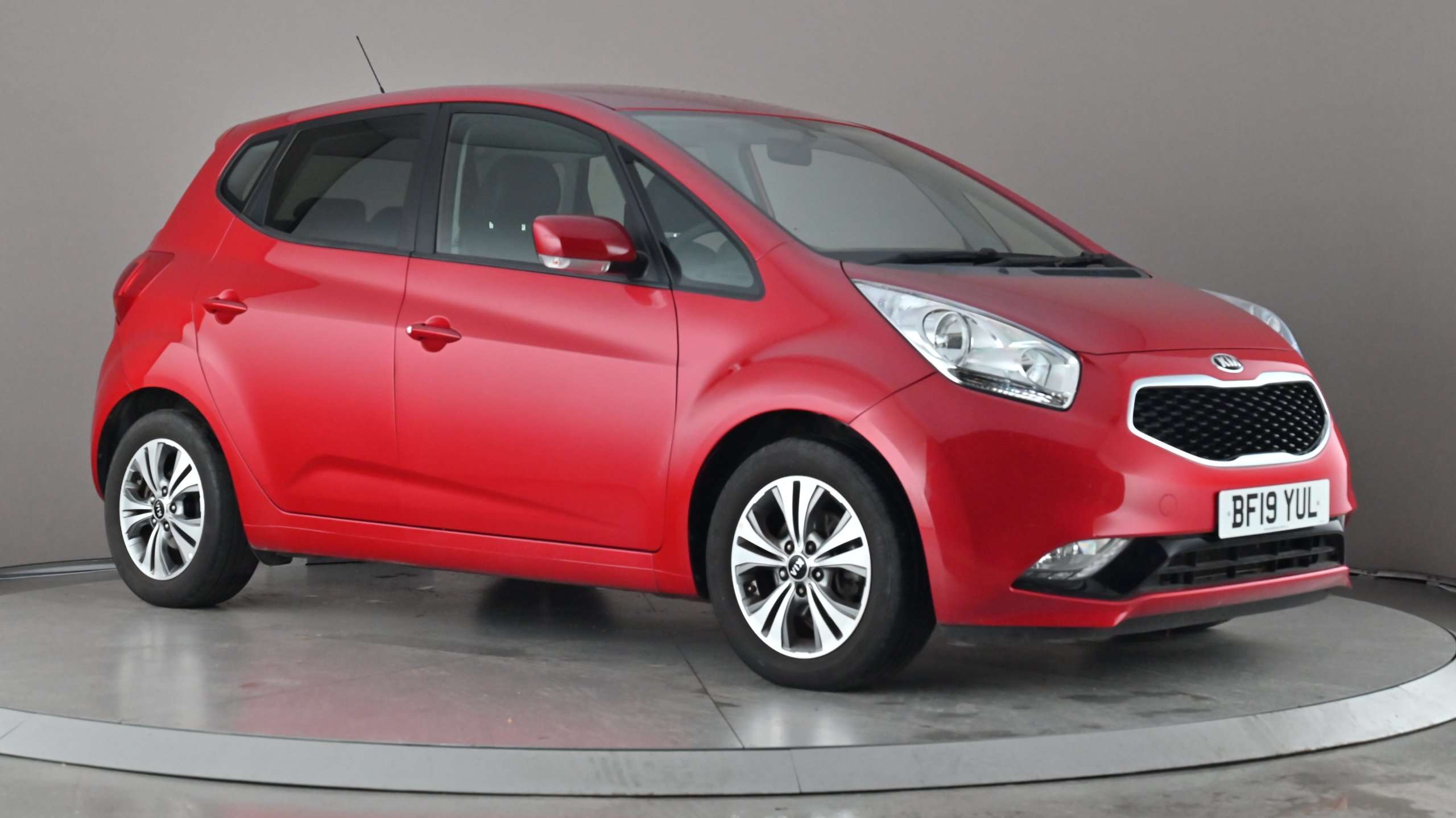 Main listing image - Kia Venga