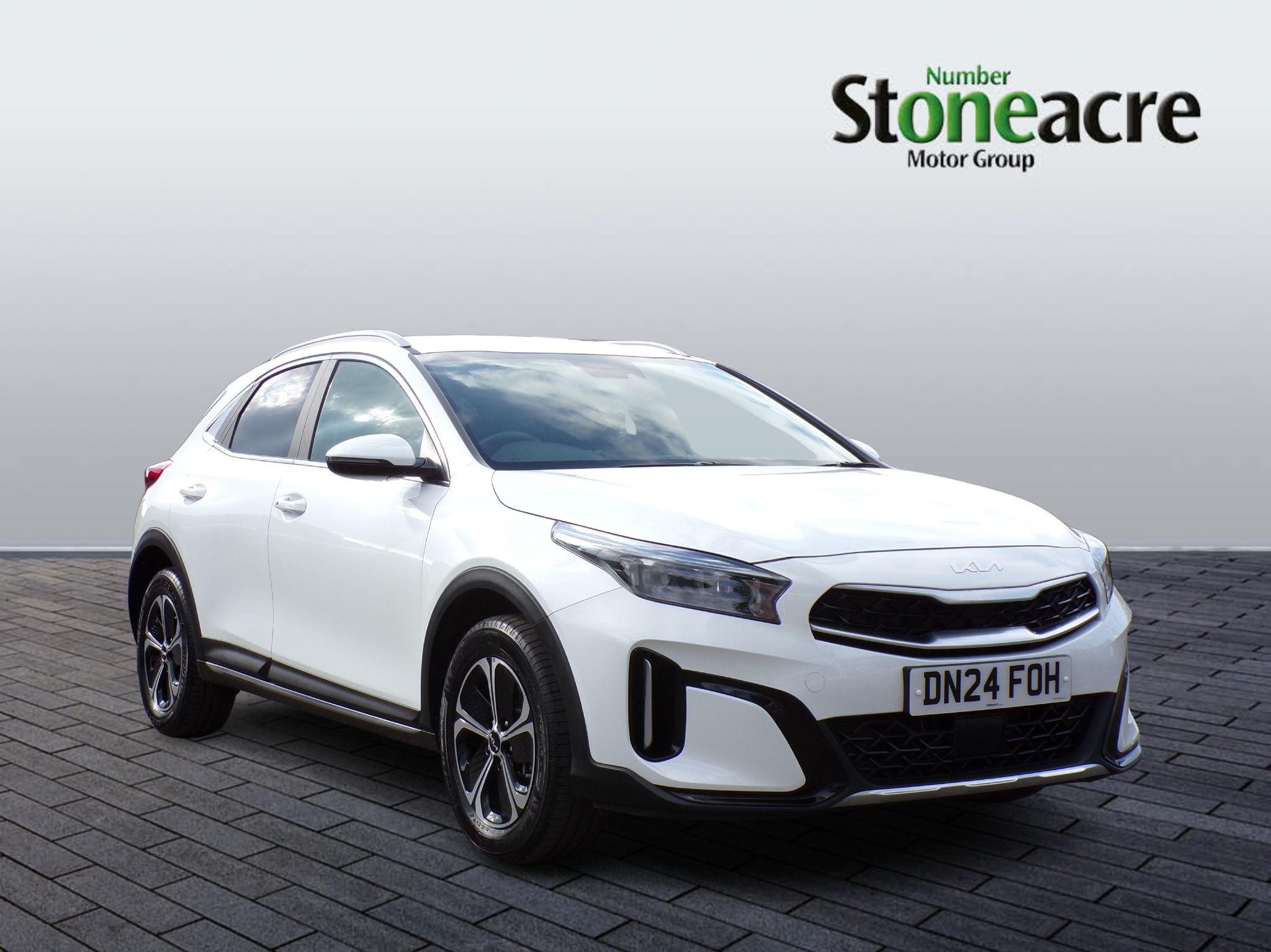 Main listing image - Kia XCeed
