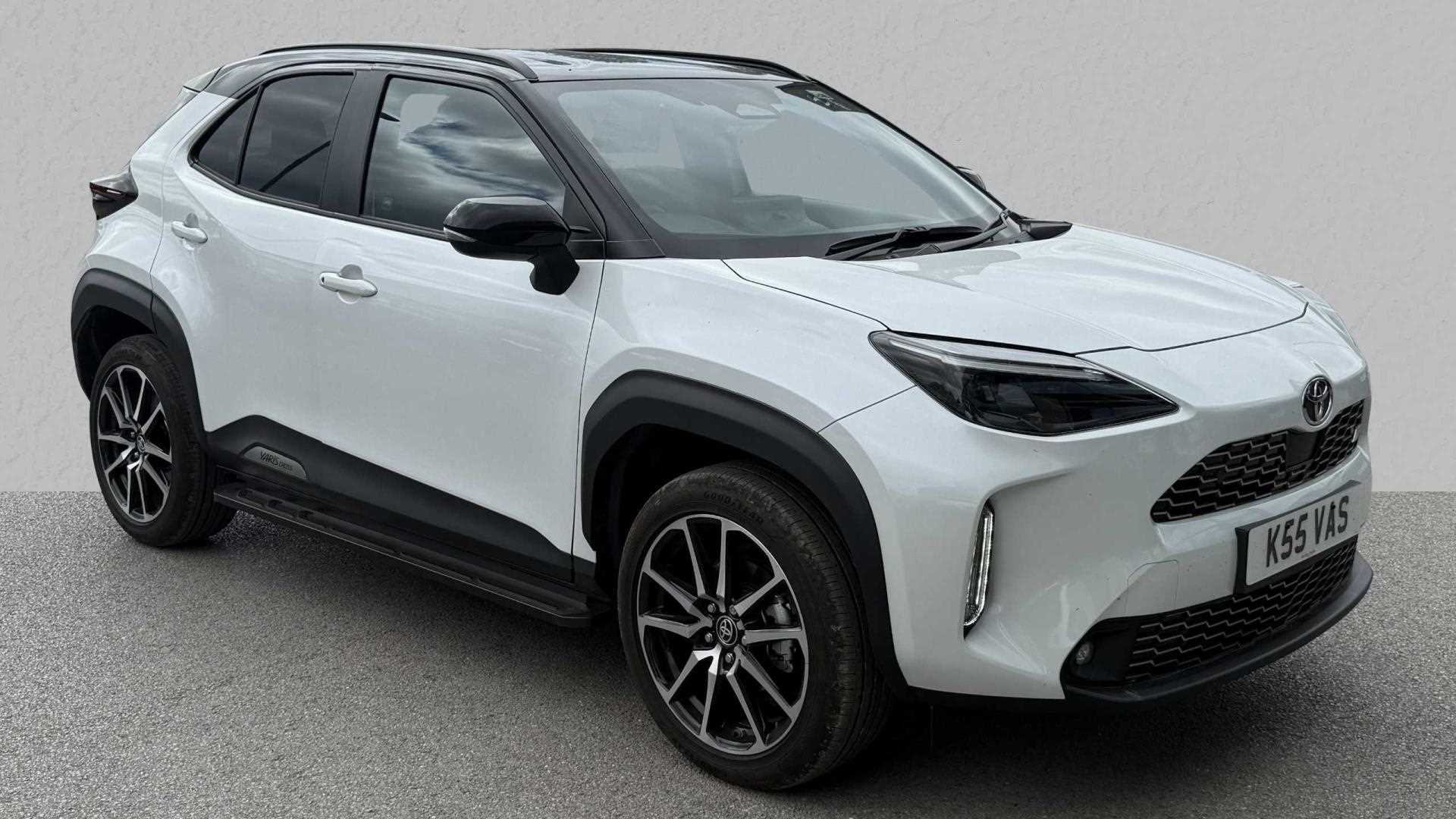 Main listing image - Toyota Yaris Cross