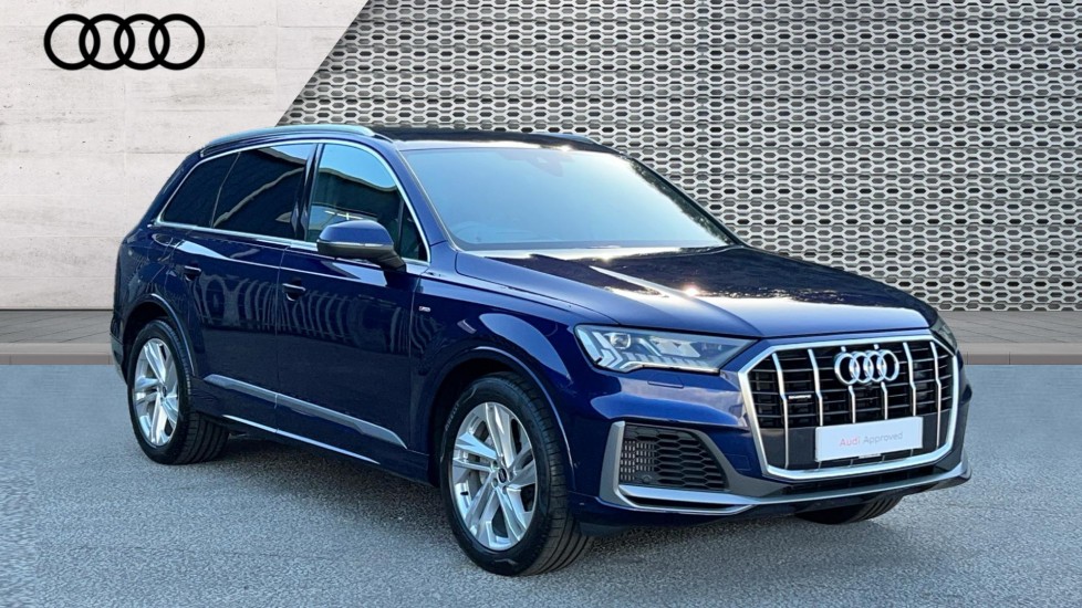 Main listing image - Audi Q7