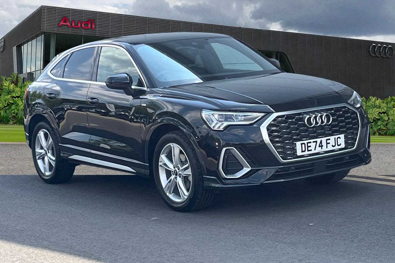Main listing image - Audi Q3