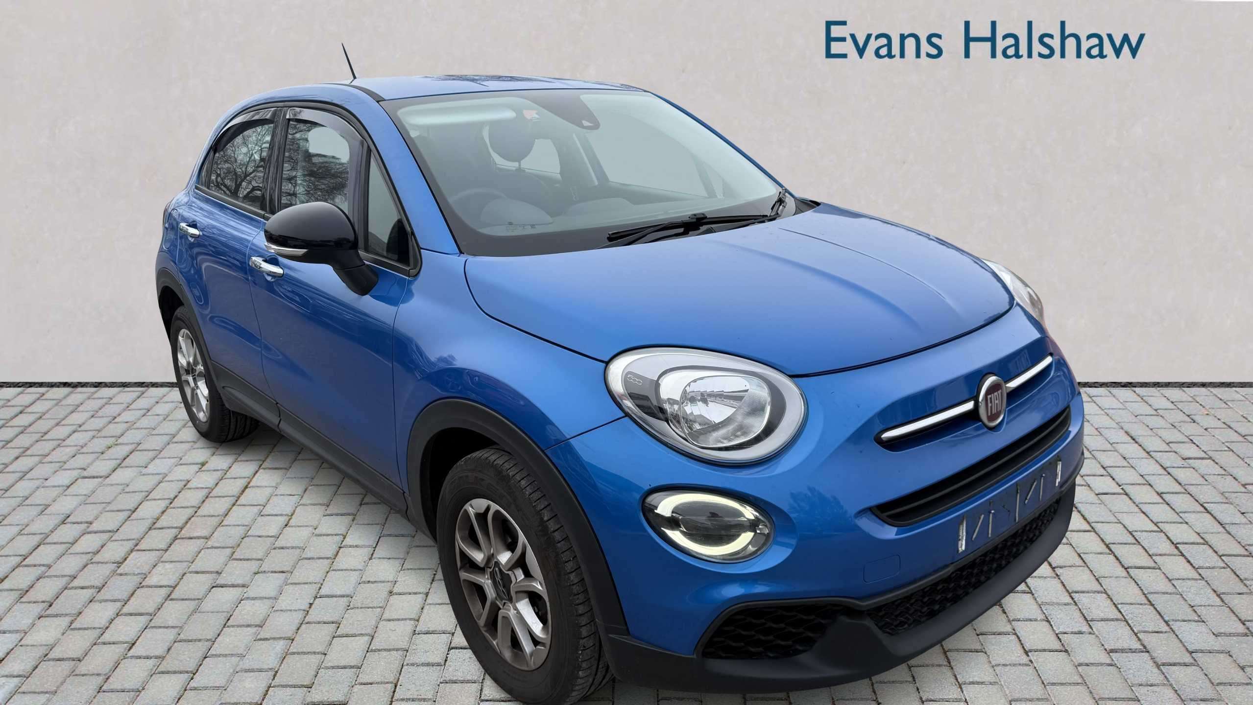 Main listing image - Fiat 500X