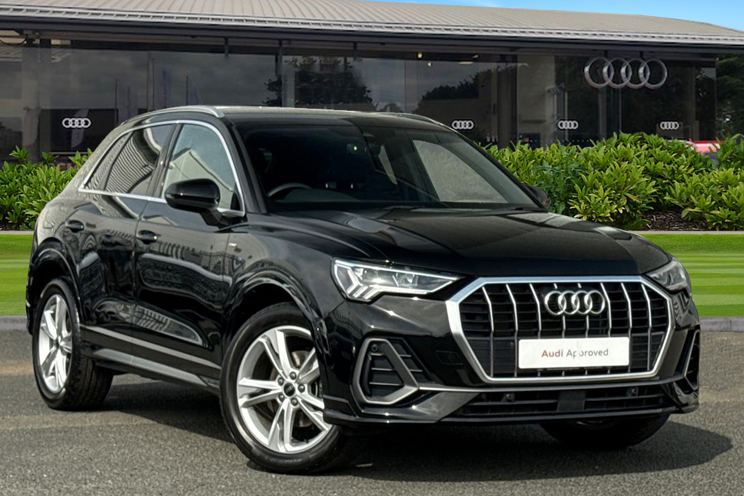Main listing image - Audi Q3