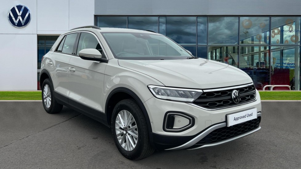 Main listing image - Volkswagen T-Roc