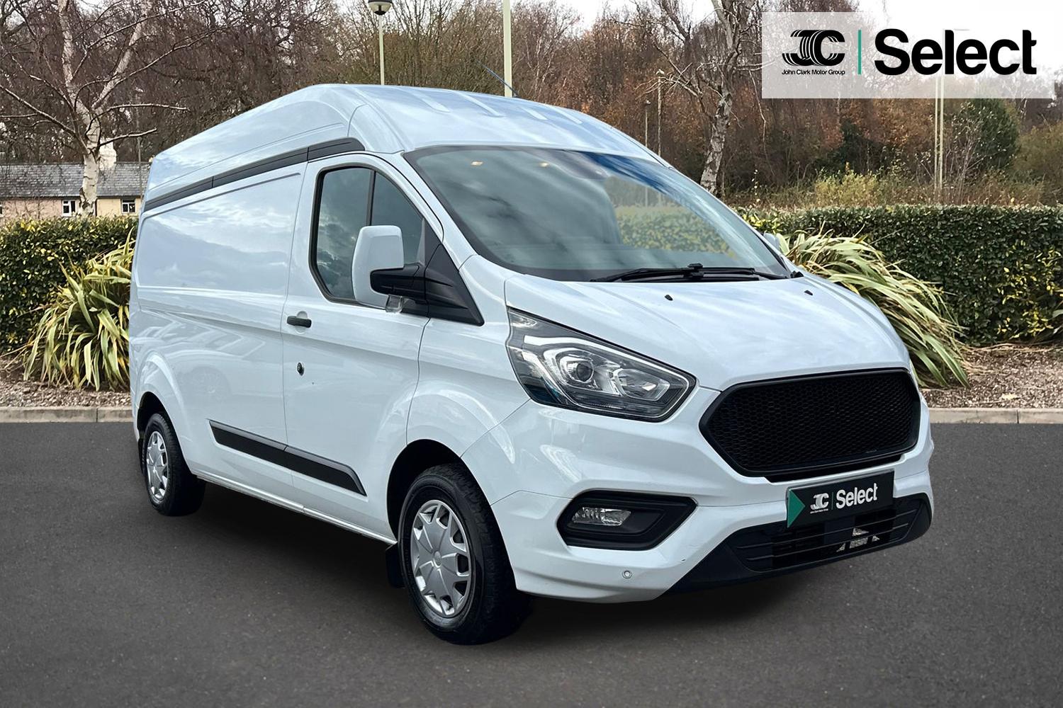 Main listing image - Ford Transit Custom