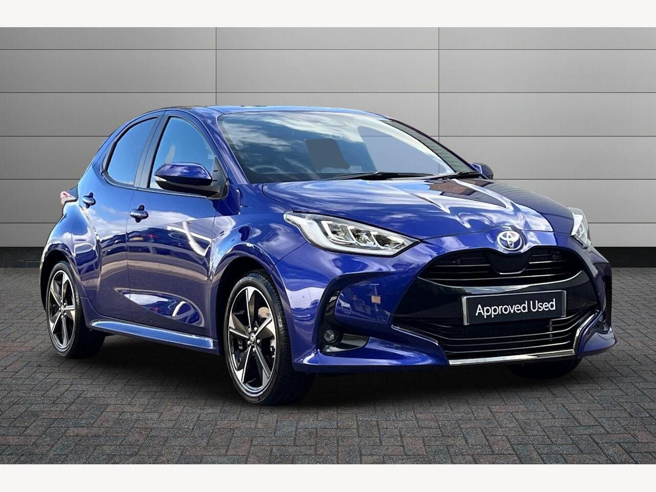 Main listing image - Toyota Yaris