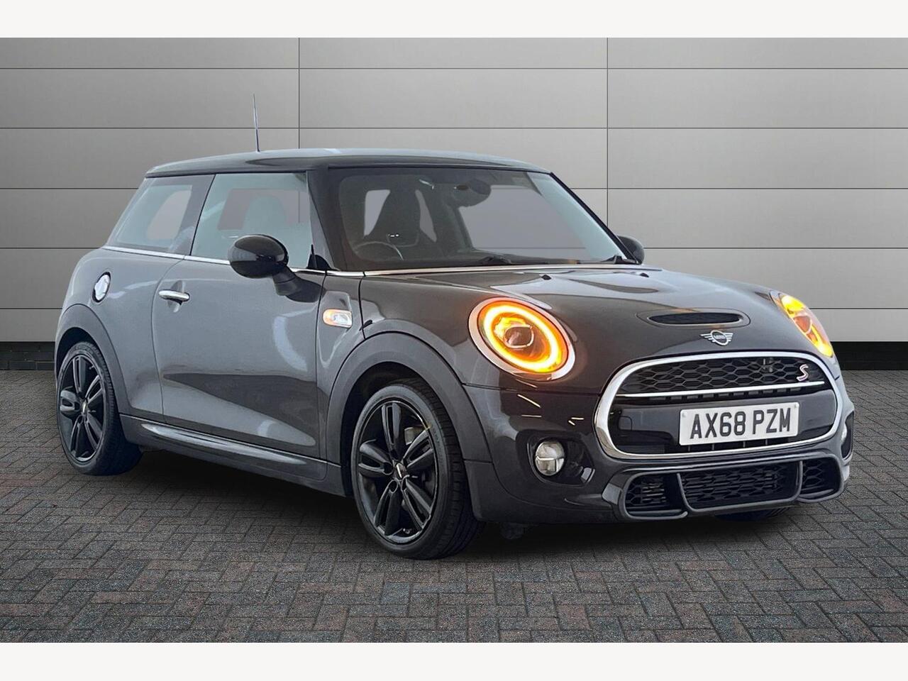 Main listing image - MINI Hatchback