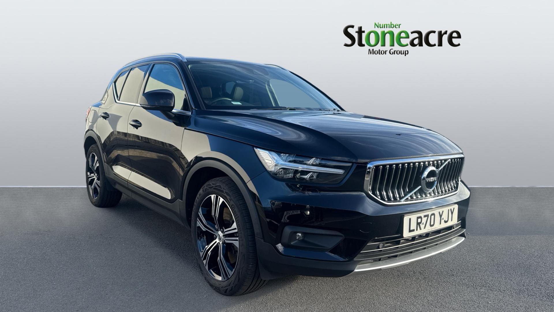 Main listing image - Volvo XC40