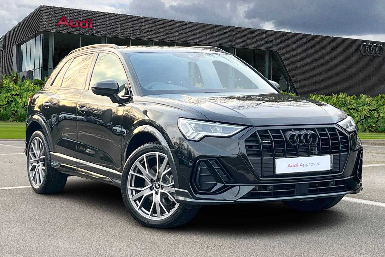 Main listing image - Audi Q3