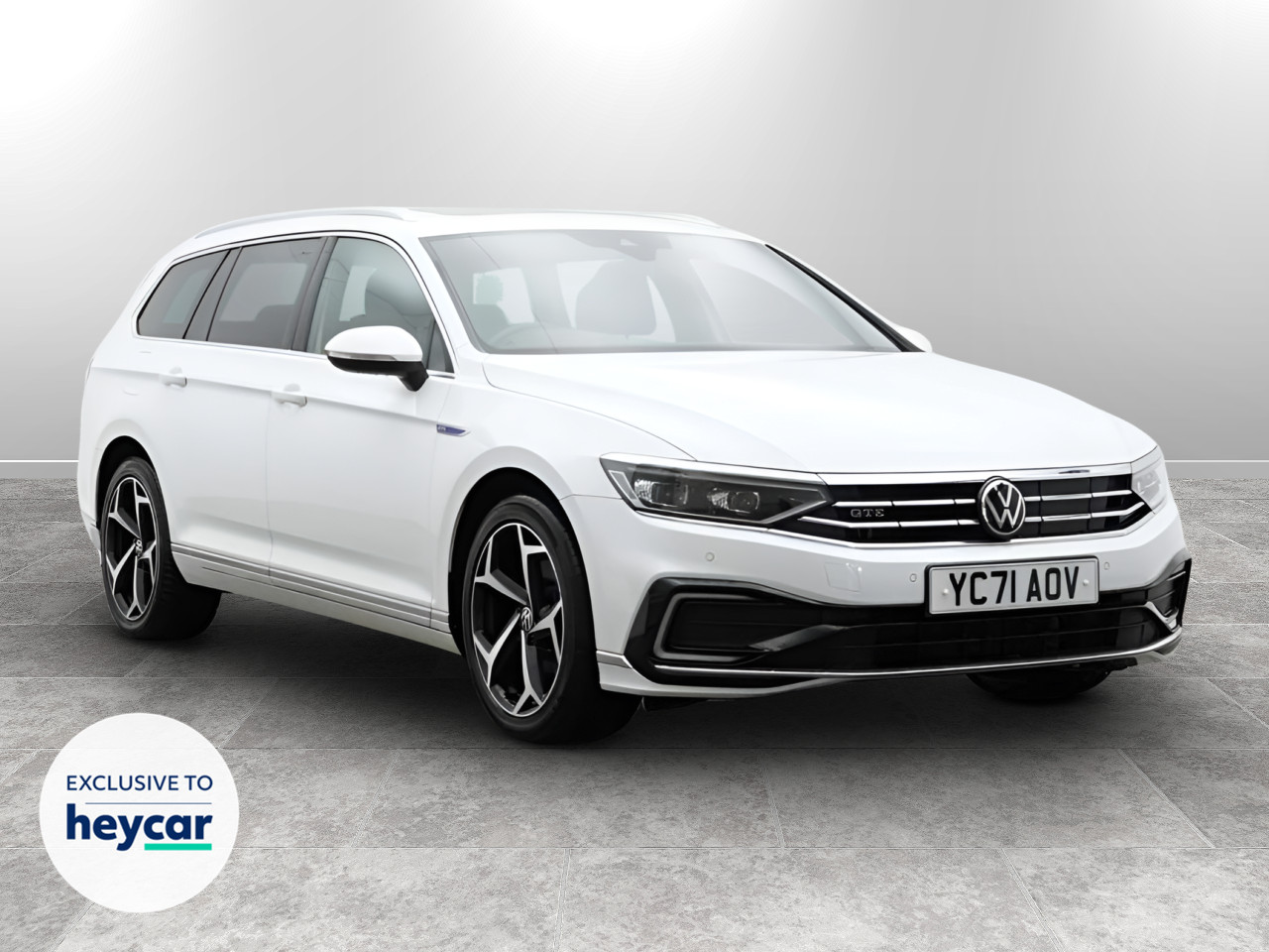 Main listing image - Volkswagen Passat GTE