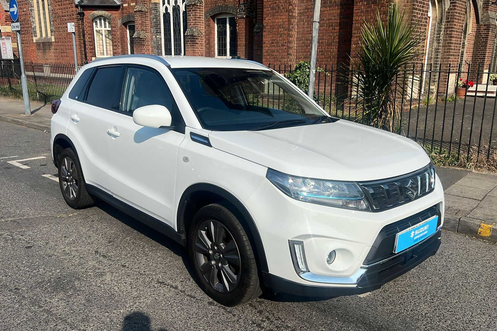 Main listing image - Suzuki Vitara