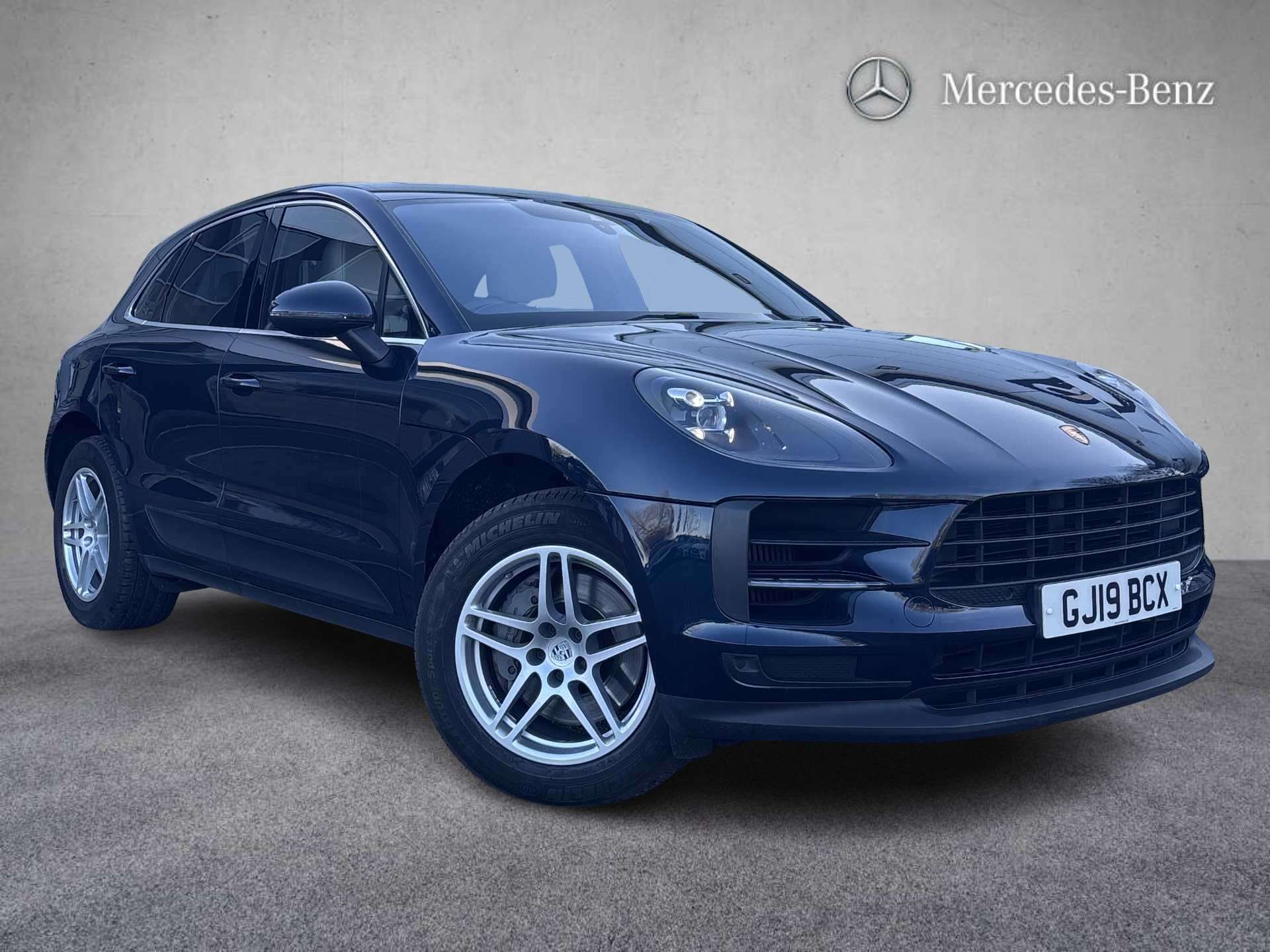Main listing image - Porsche Macan