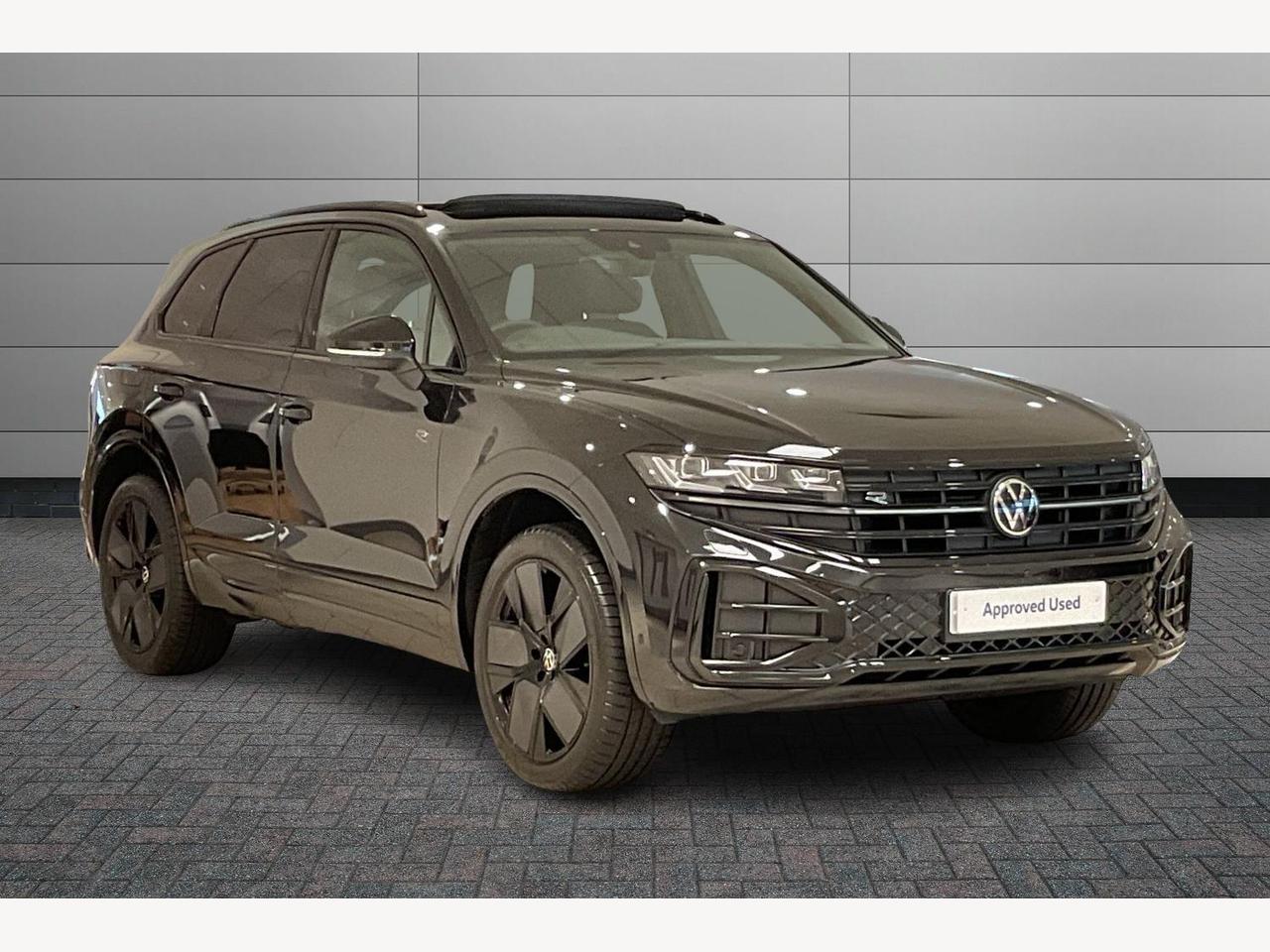 Main listing image - Volkswagen Touareg