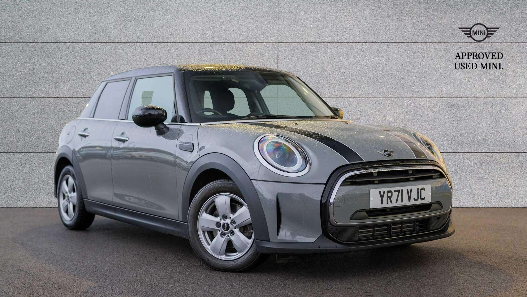 Main listing image - MINI Hatchback 5dr