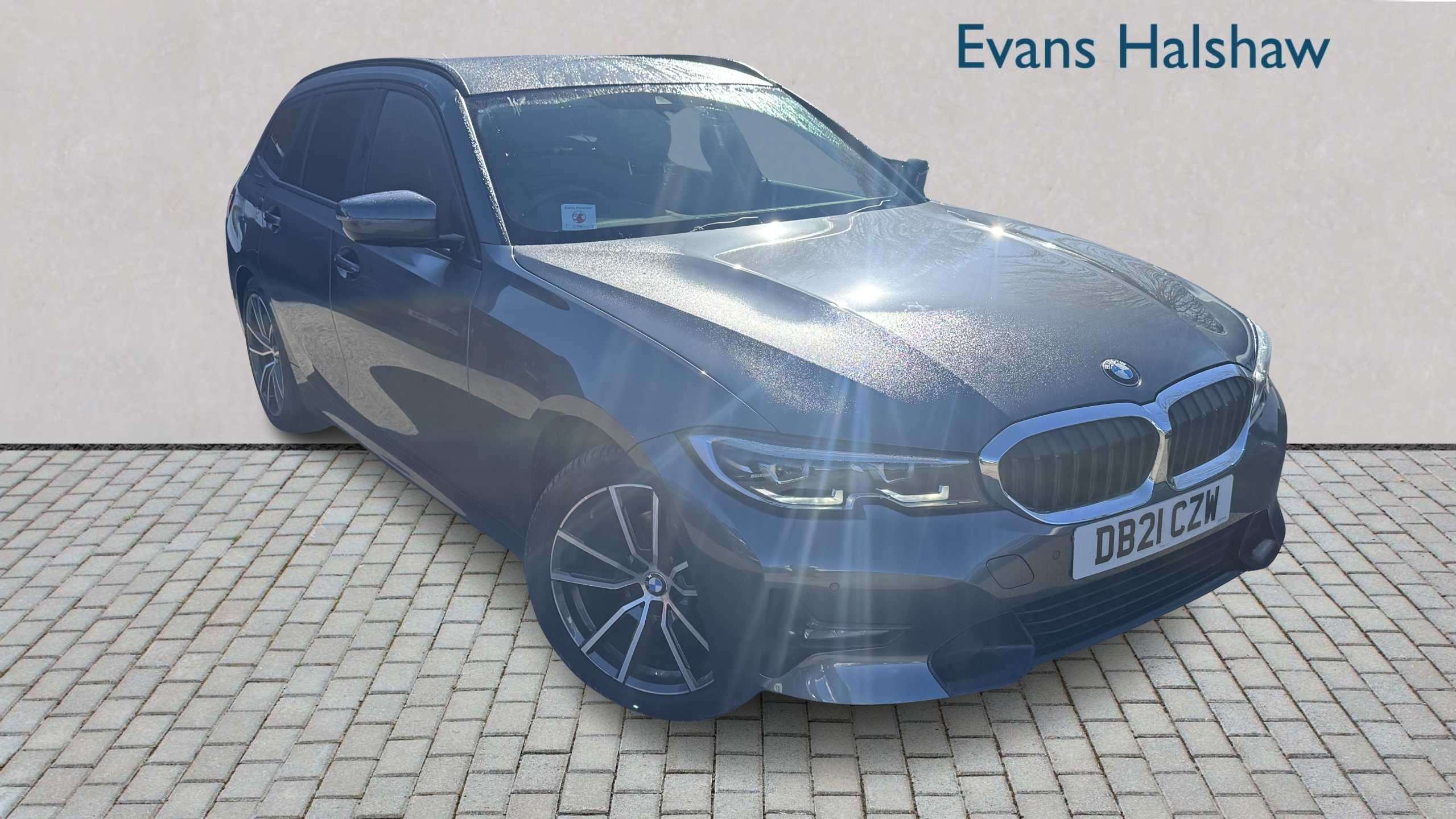 Main listing image - BMW 3 Series Touring