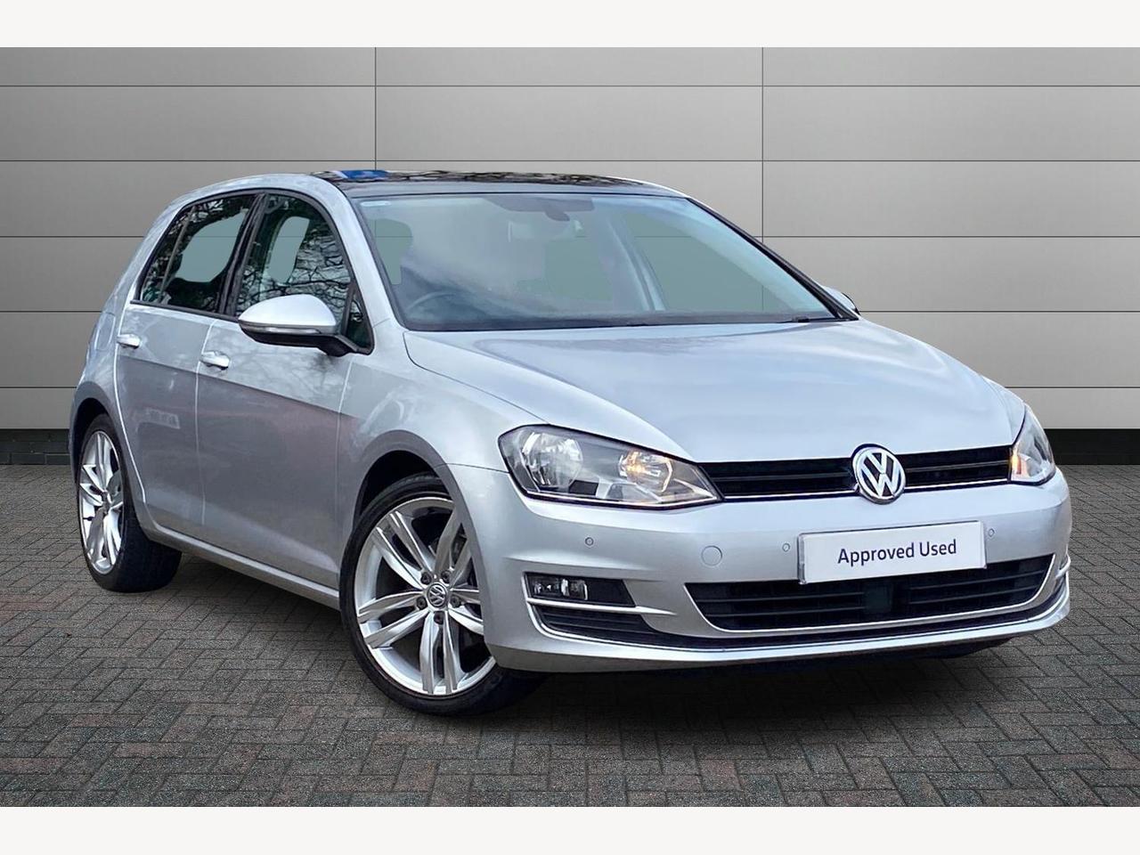 Main listing image - Volkswagen Golf