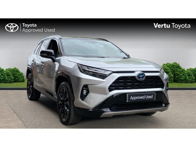 Main listing image - Toyota RAV4