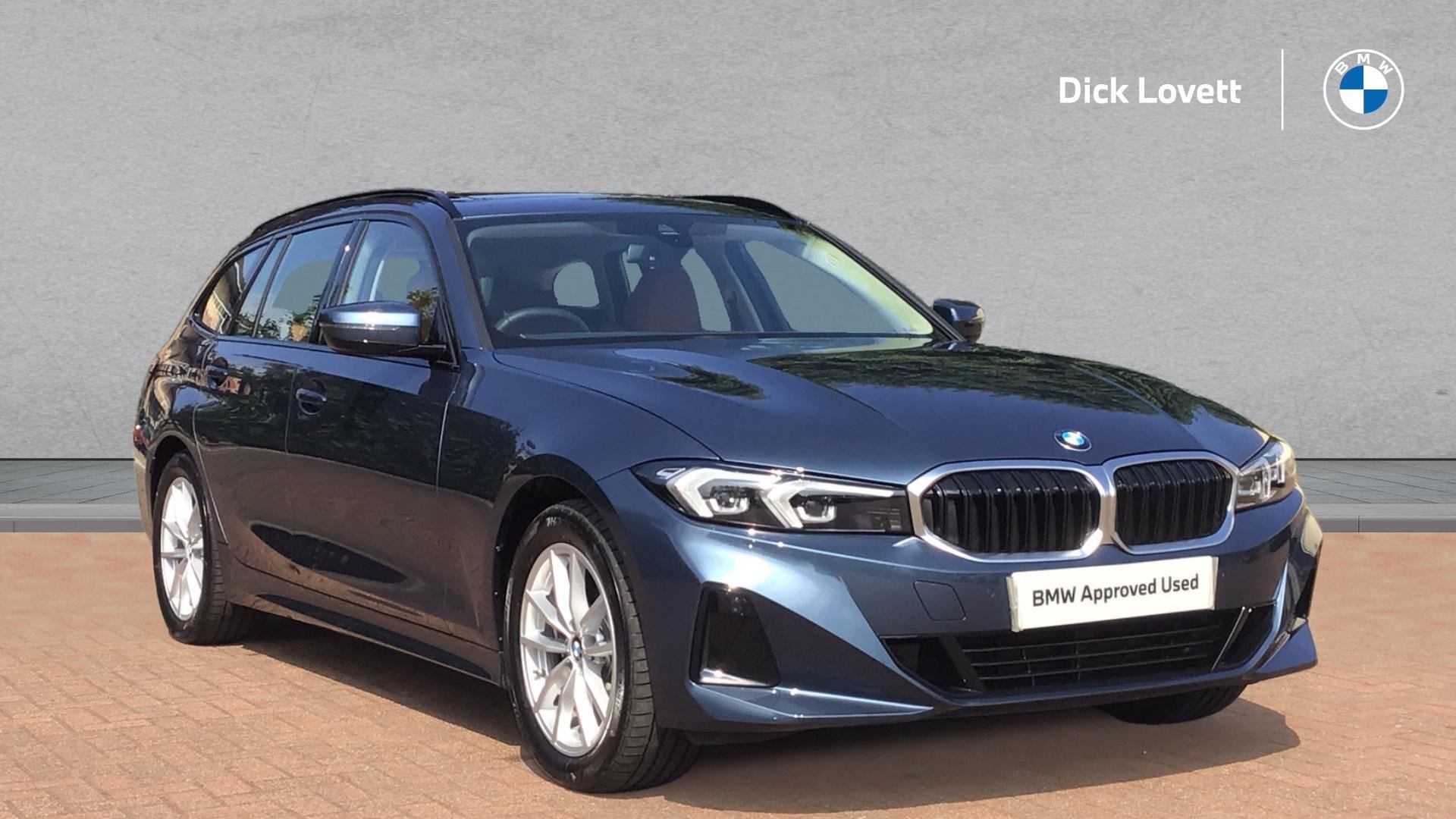 Main listing image - BMW 3 Series Touring