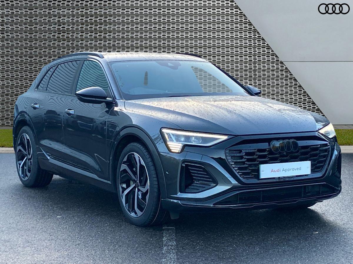 Main listing image - Audi Q8