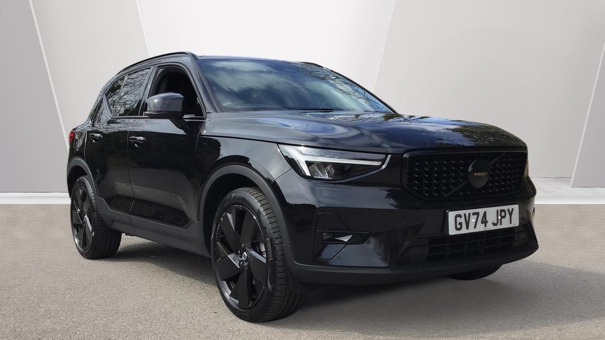 Main listing image - Volvo XC40