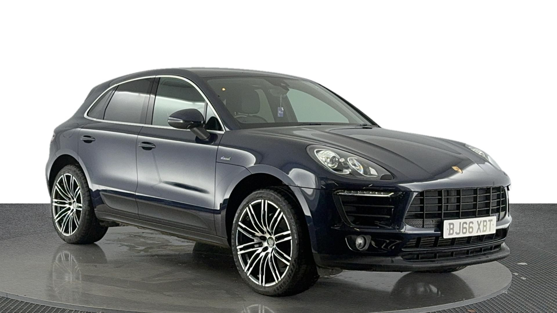 Main listing image - Porsche Macan