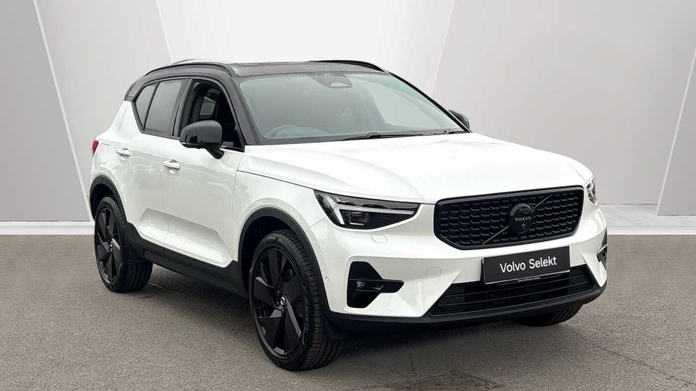 Main listing image - Volvo XC40