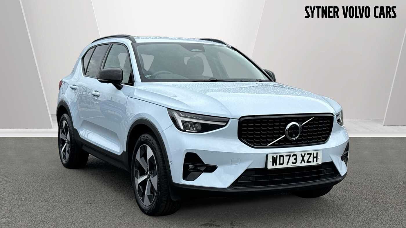 Main listing image - Volvo XC40