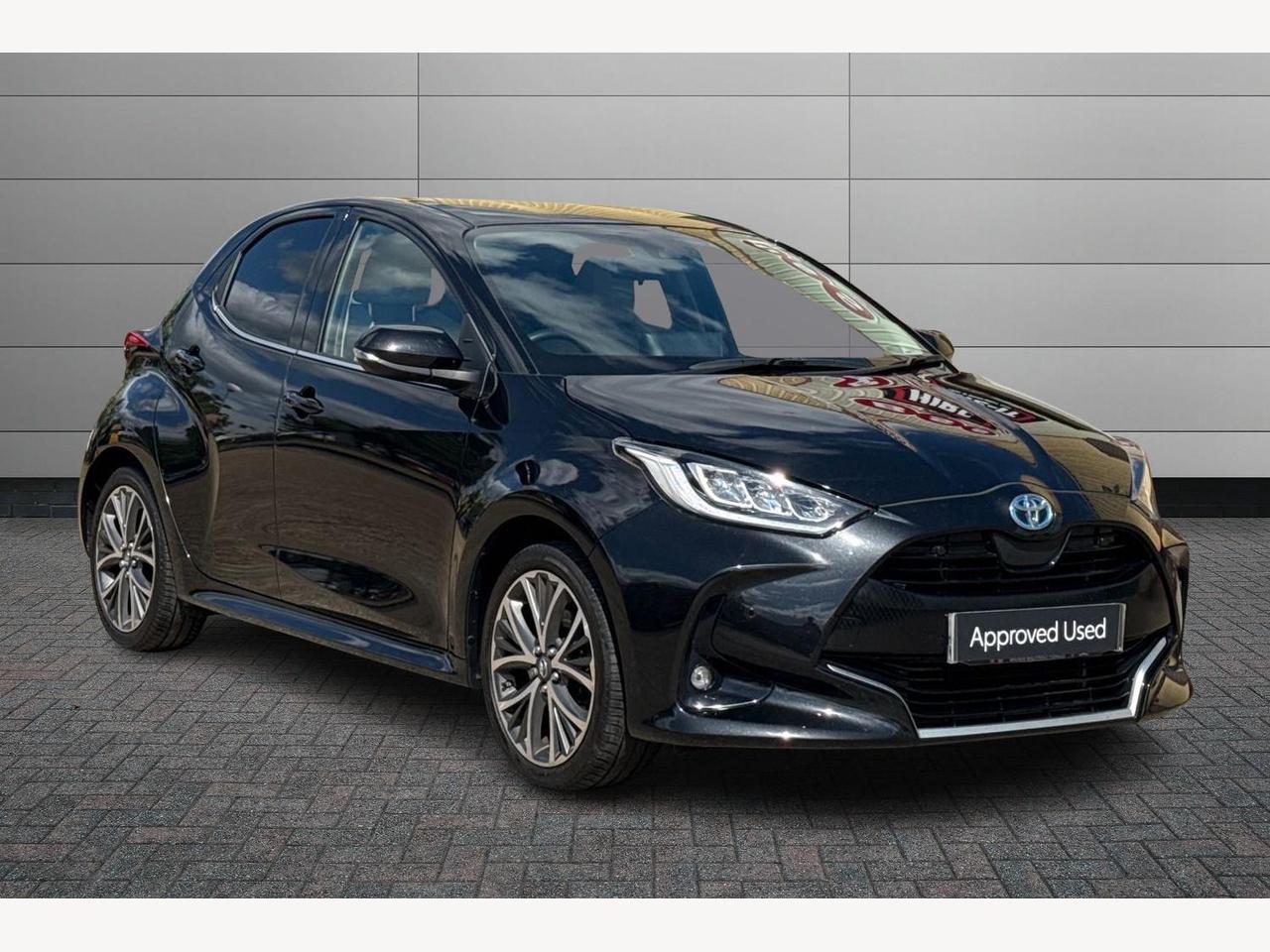 Main listing image - Toyota Yaris