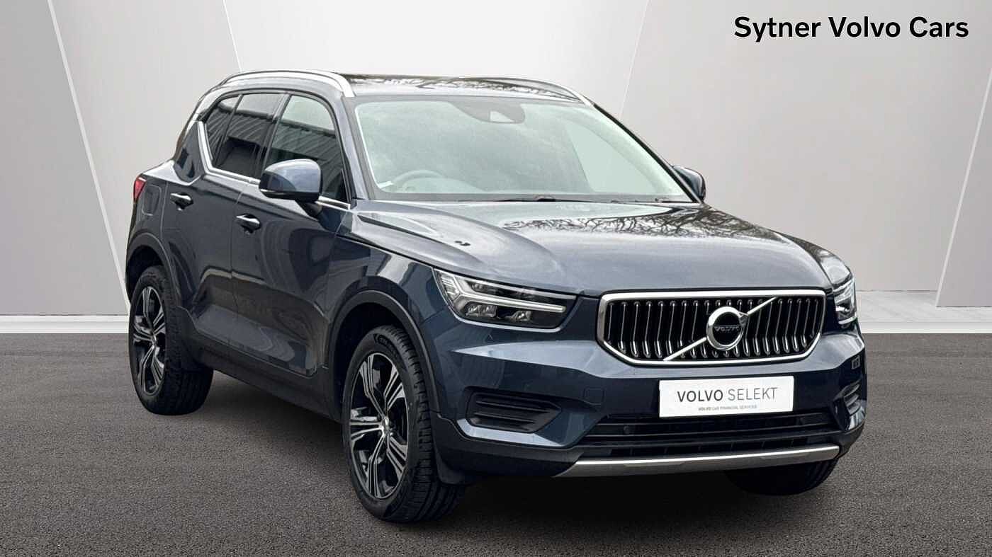 Main listing image - Volvo XC40