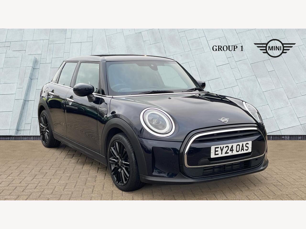 Main listing image - MINI Hatchback 5dr