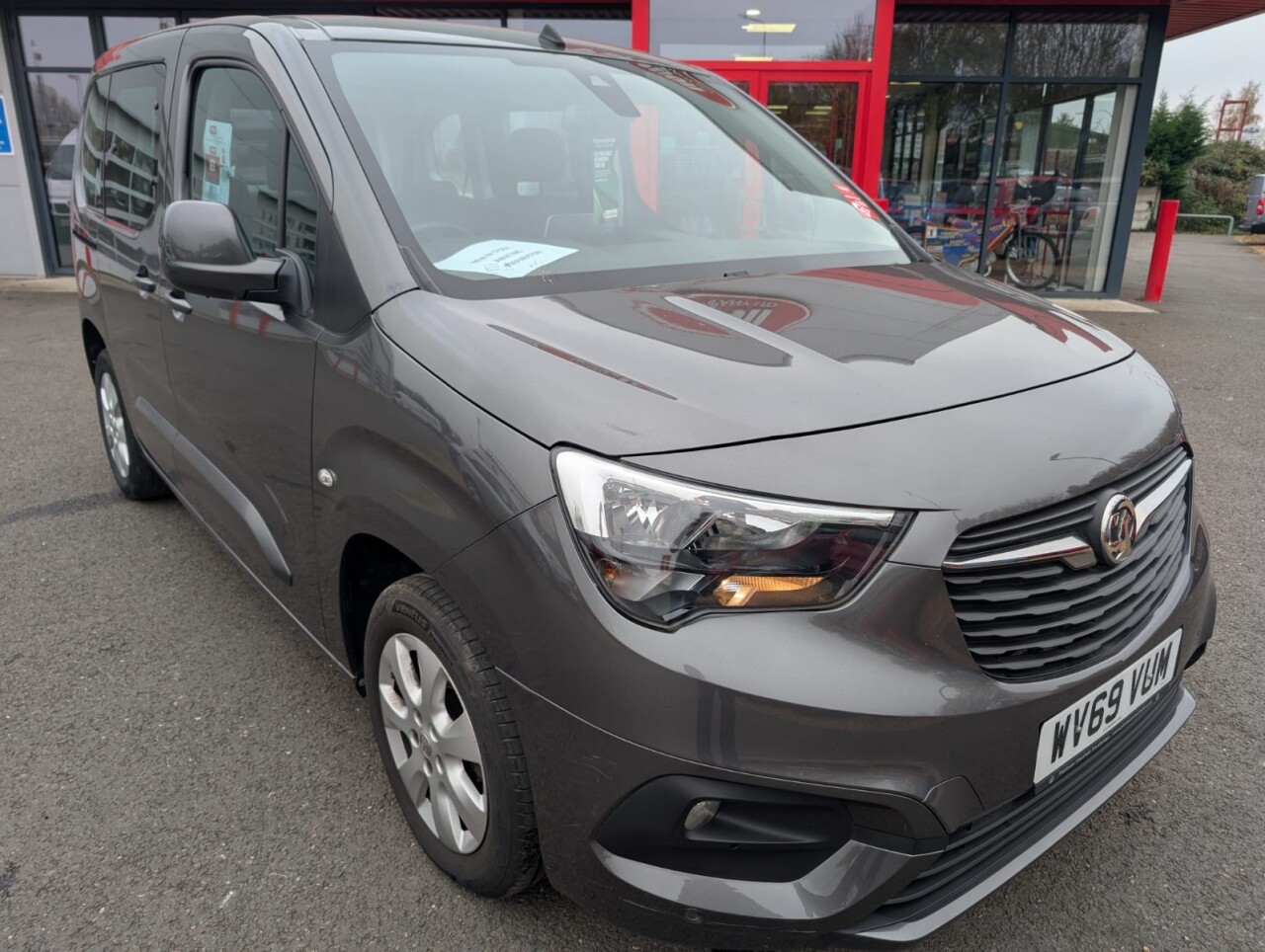 Main listing image - Vauxhall Combo Life