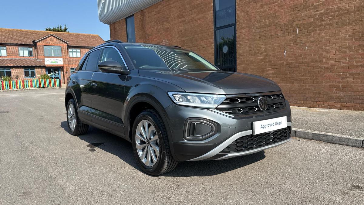 Main listing image - Volkswagen T-Roc