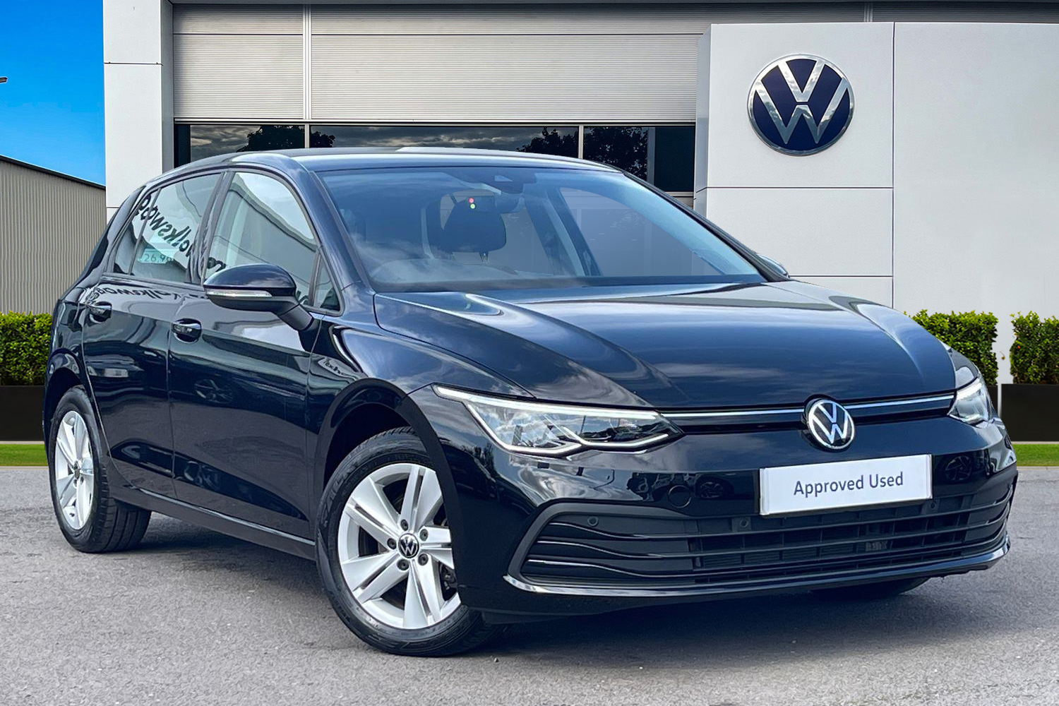 Main listing image - Volkswagen Golf