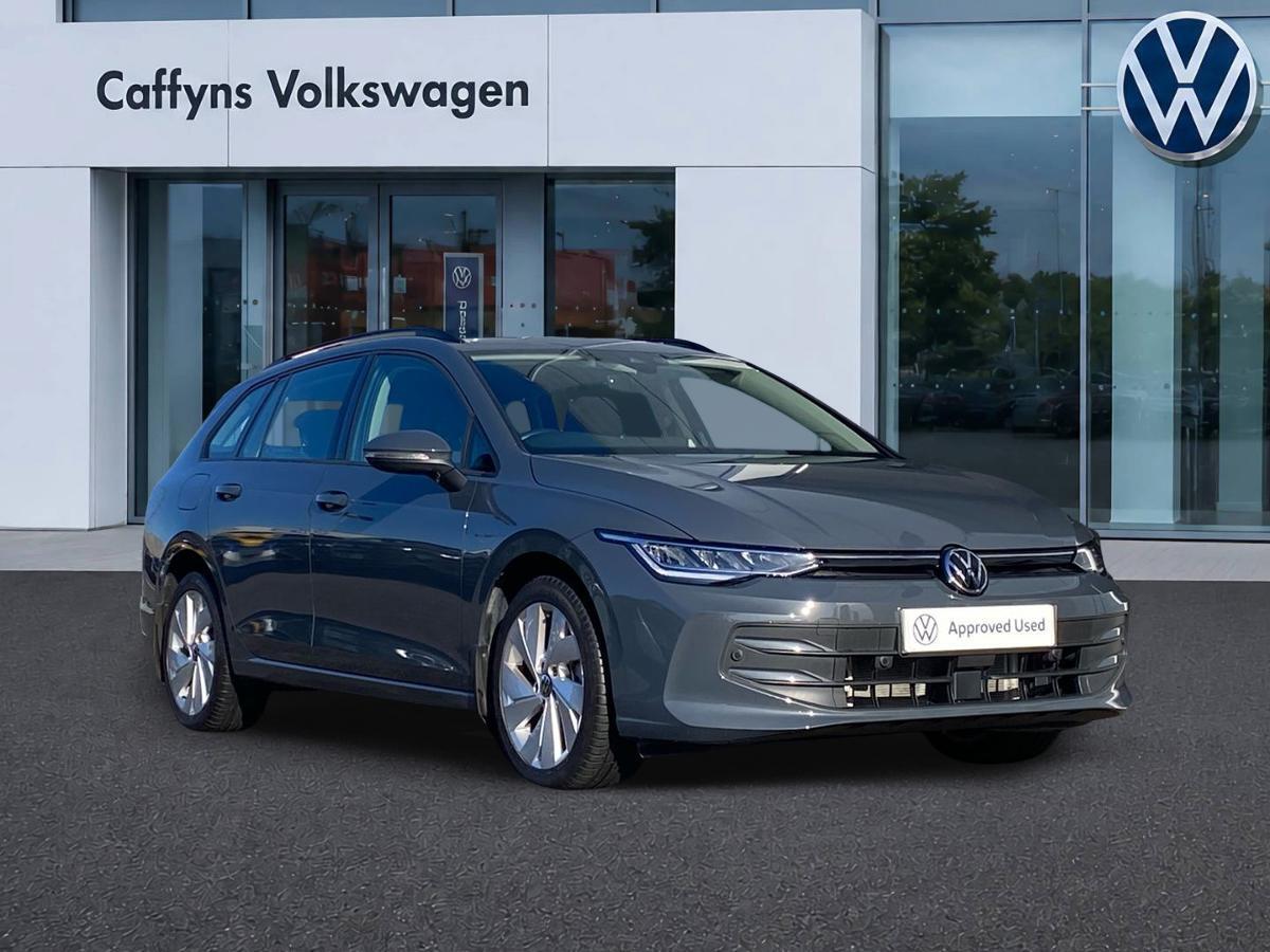 Main listing image - Volkswagen Golf