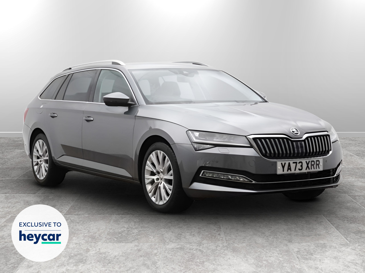 Main listing image - Skoda Superb Estate