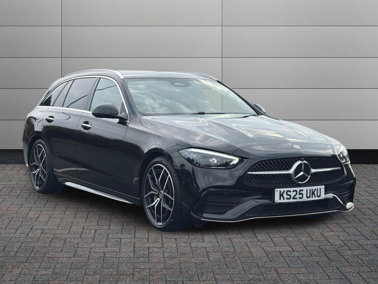 Main listing image - Mercedes-Benz C-Class