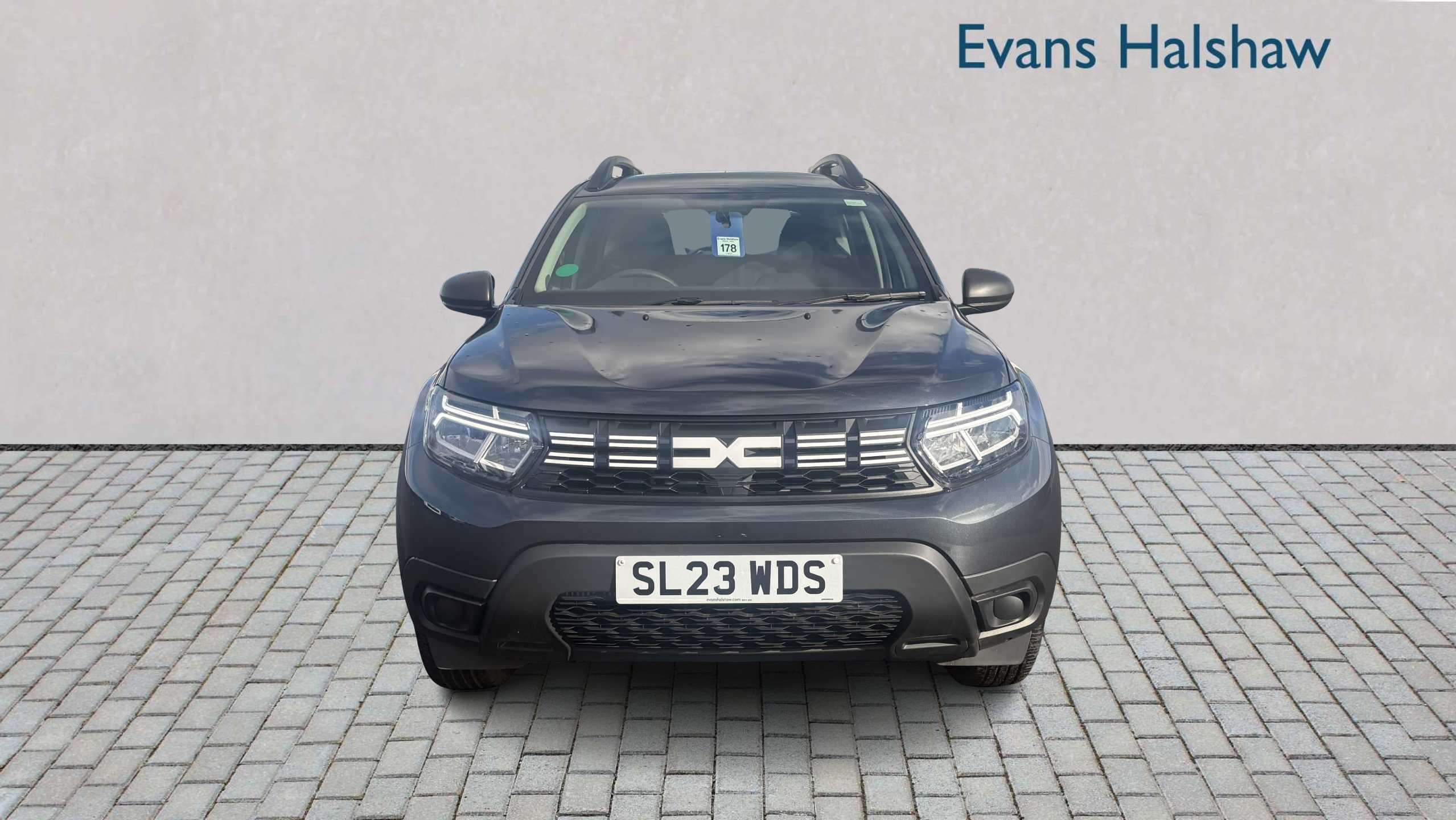 Main listing image - Dacia Duster