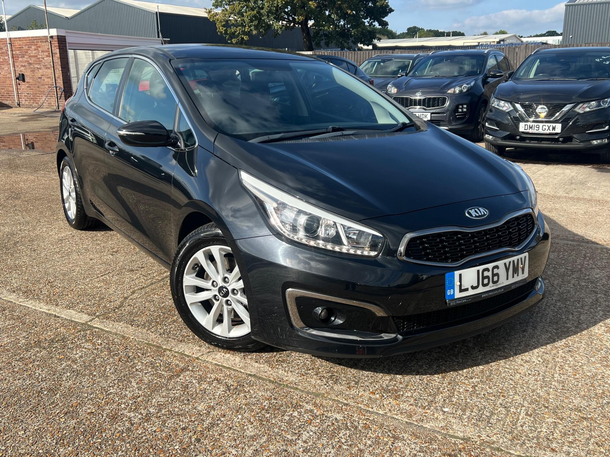 Main listing image - Kia Ceed