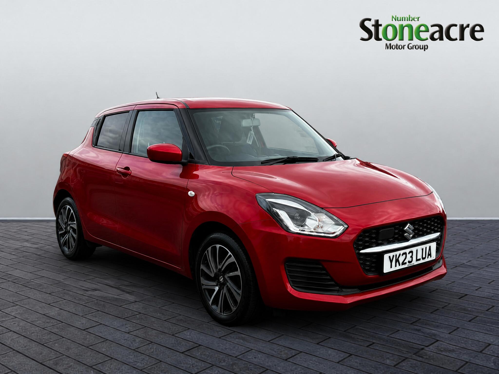 Main listing image - Suzuki Swift