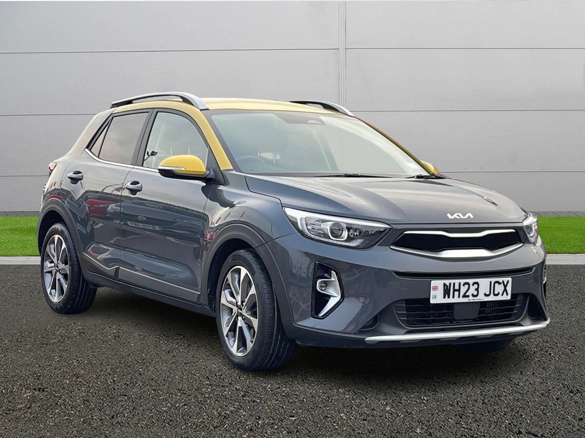 Main listing image - Kia Stonic