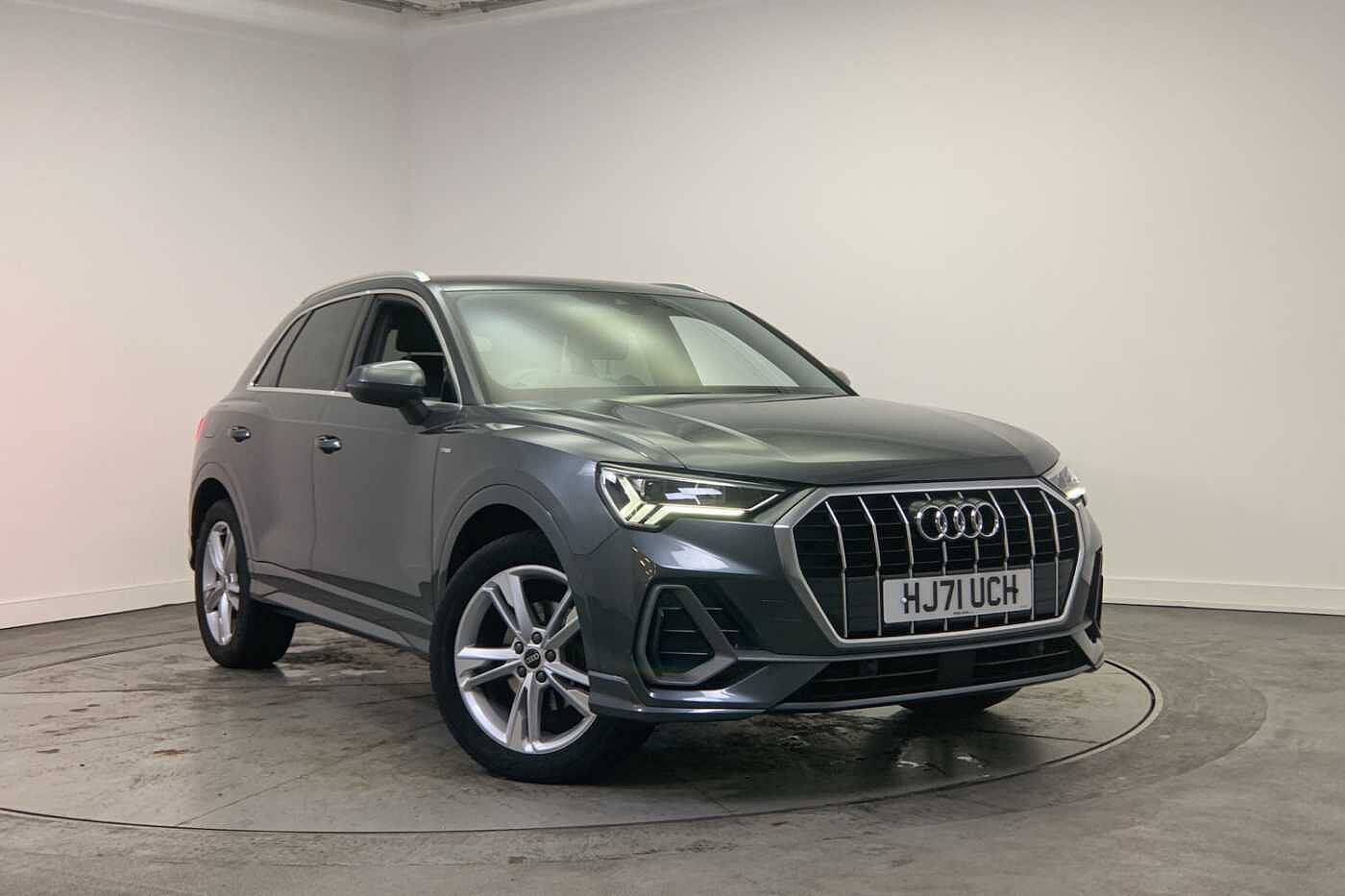 Main listing image - Audi Q3
