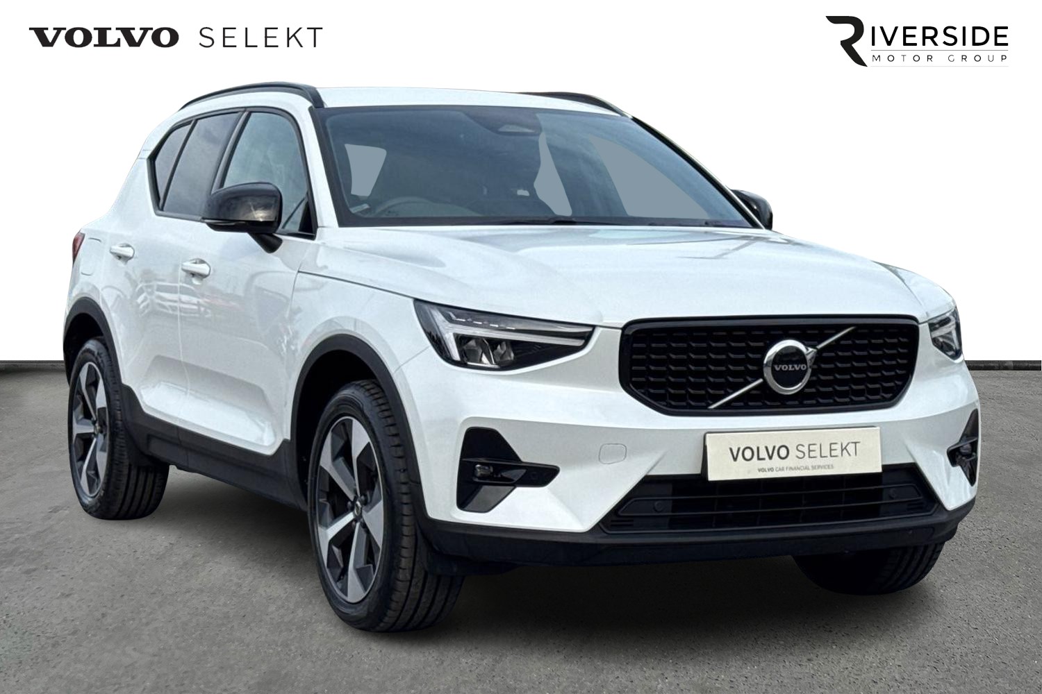 Main listing image - Volvo XC40