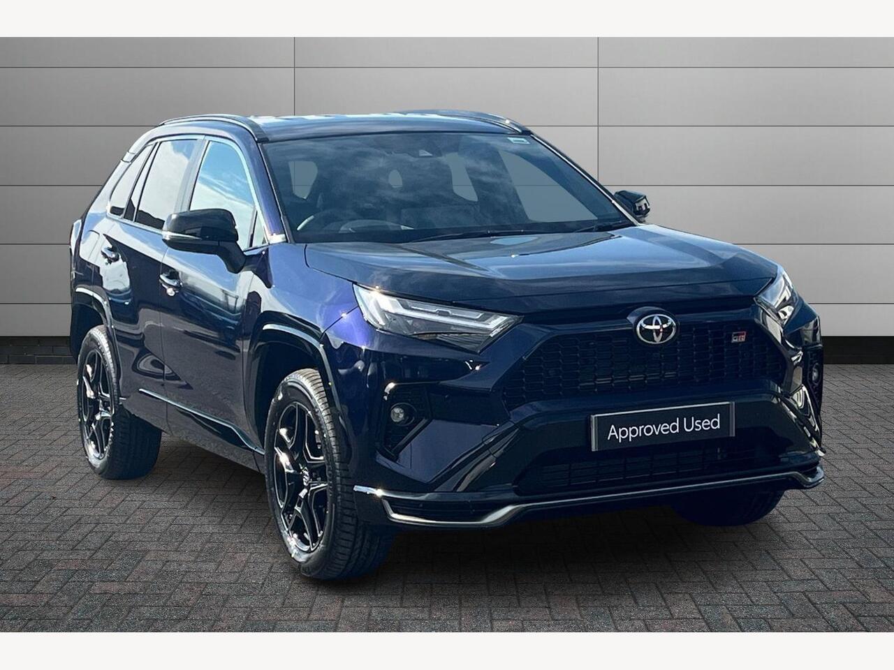 Main listing image - Toyota RAV4