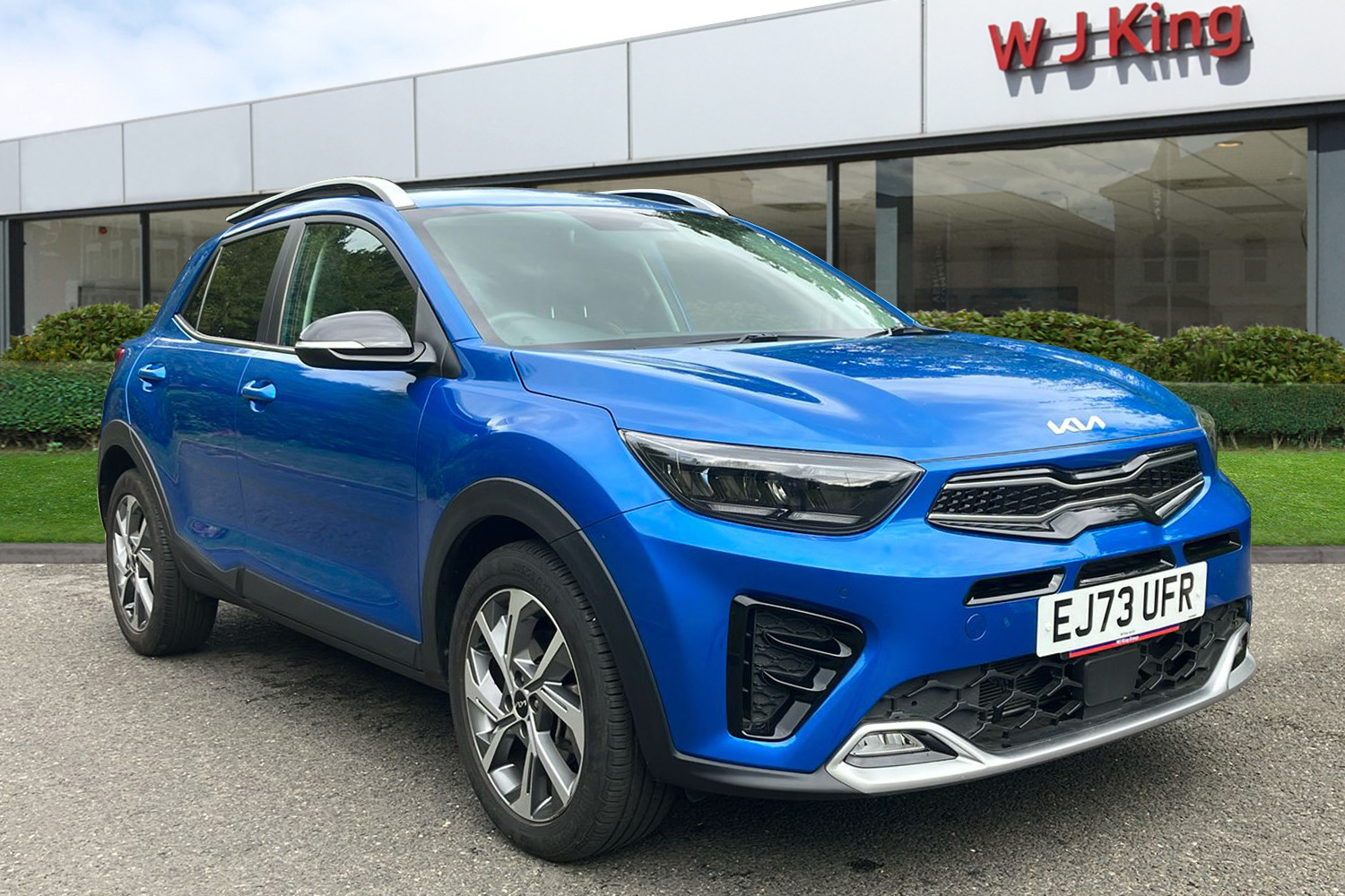 Main listing image - Kia Stonic