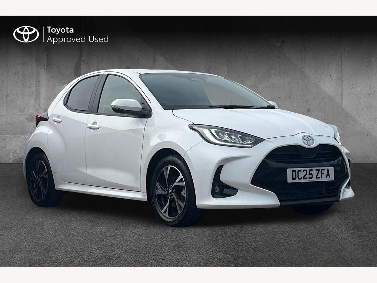 Main listing image - Toyota Yaris