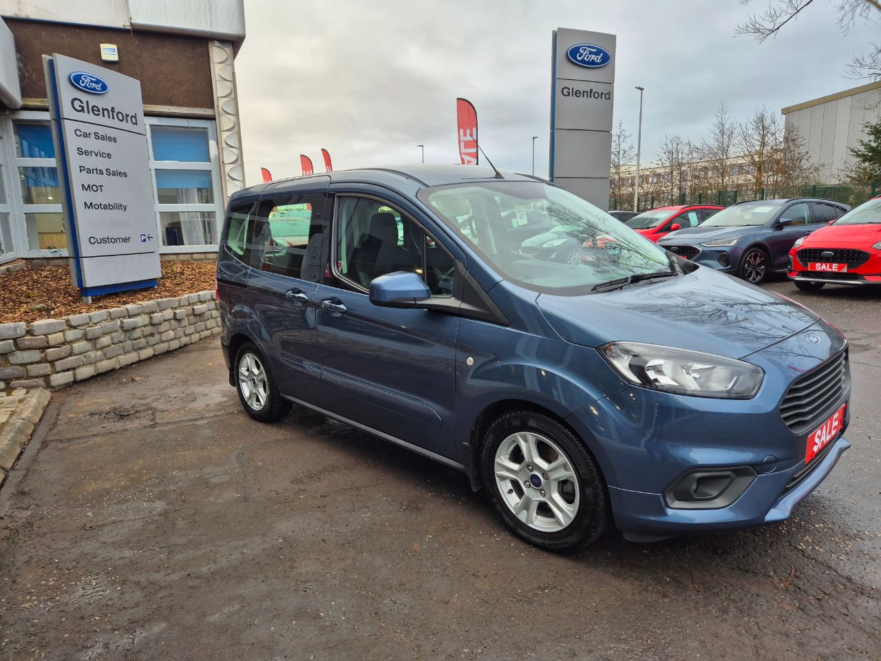 Main listing image - Ford Tourneo Courier