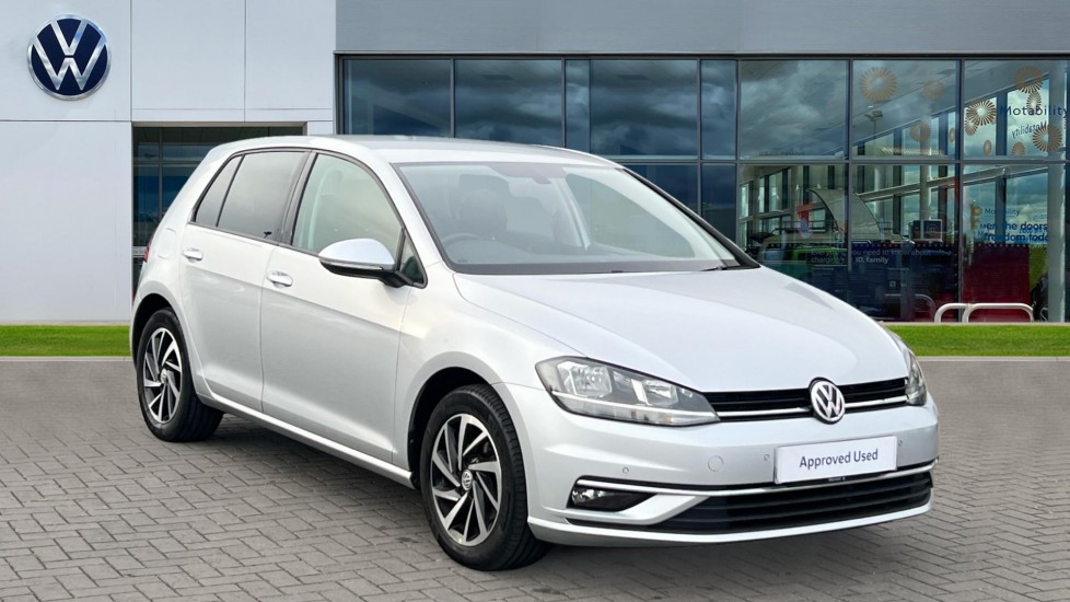 Main listing image - Volkswagen Golf