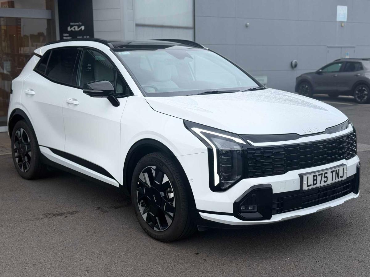 Main listing image - Kia Sportage
