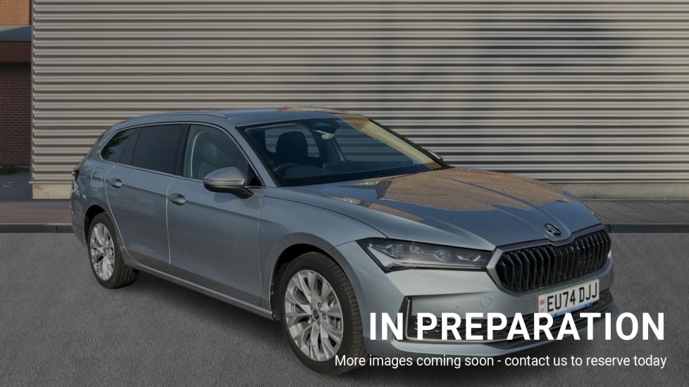 Main listing image - Skoda Superb Estate